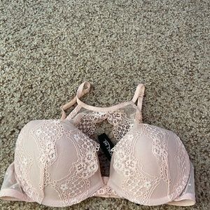 light pink halter bra with lace
